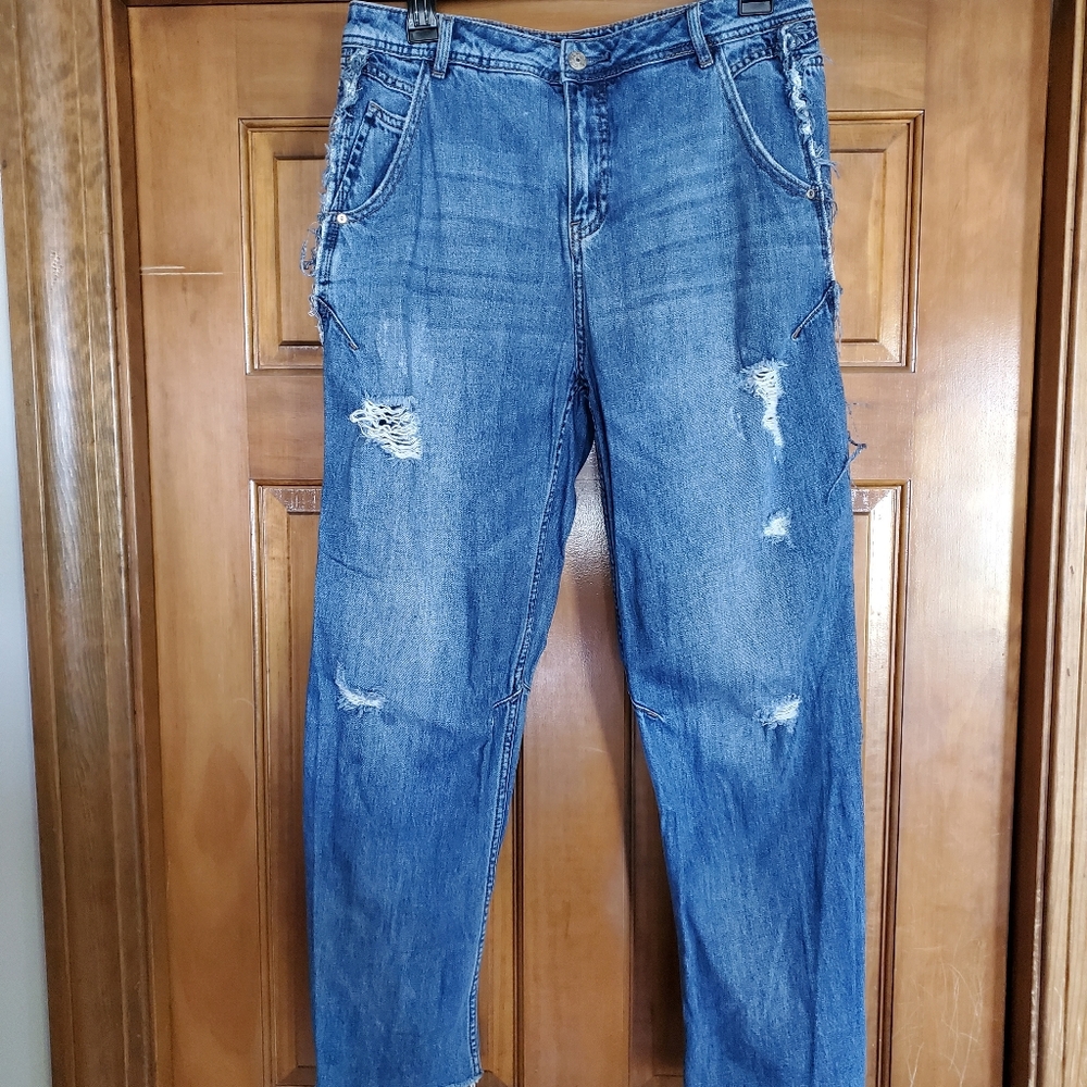 Only Denim Women's Frayed Seams Holes Capri/Ankle Blue Jeans